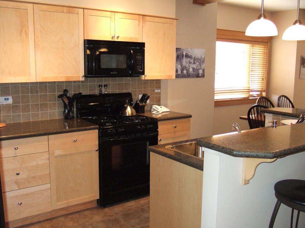 Red Mountain Village Condos Rossland Camera foto