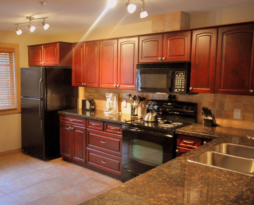 Red Mountain Village Condos Rossland Esterno foto