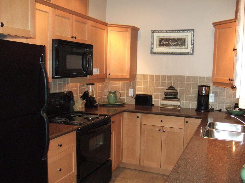 Red Mountain Village Condos Rossland Esterno foto