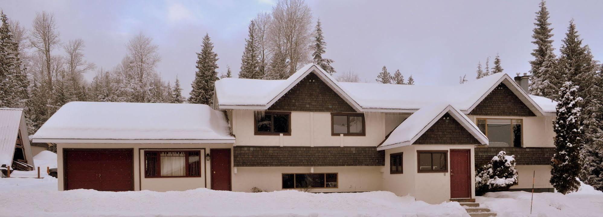 Red Mountain Village Condos Rossland Esterno foto